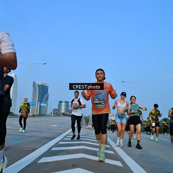 Runner Photo 6351650