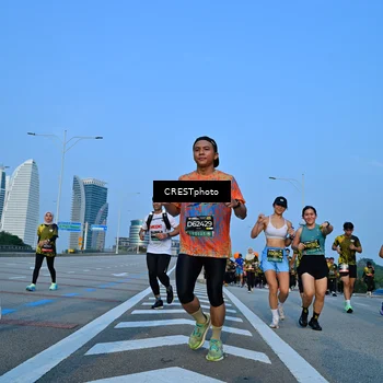 Runner Photo 6351665