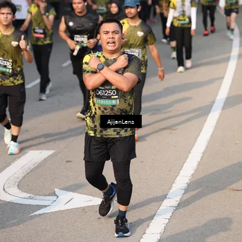 Runner Photo 6351667