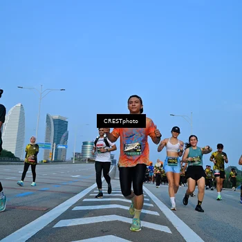 Runner Photo 6351668