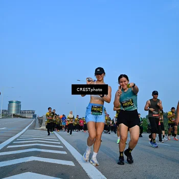 Runner Photo 6351680