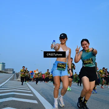 Runner Photo 6351705