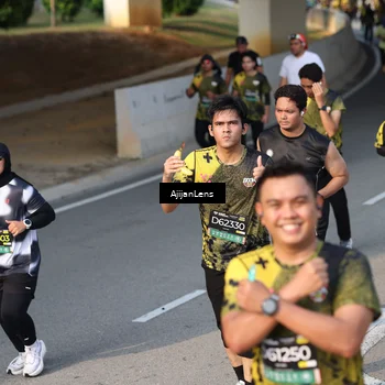 Runner Photo 6351717
