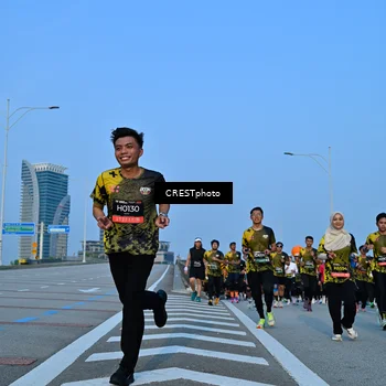 Runner Photo 6351751