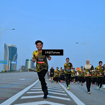 Runner Photo 6351753