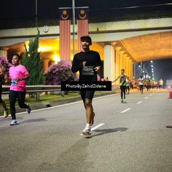 Runner Photo 6351929