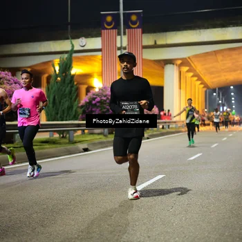 Runner Photo 6351984