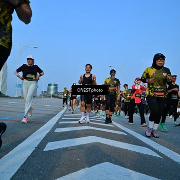 Runner Photo 6352042