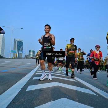 Runner Photo 6352057