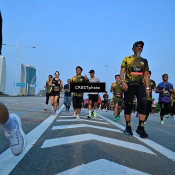 Runner Photo 6352066