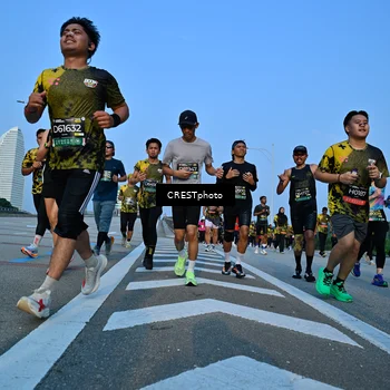 Runner Photo 6352125