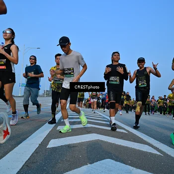 Runner Photo 6352142