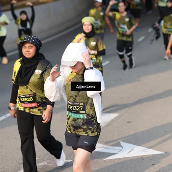 Runner Photo 6352153