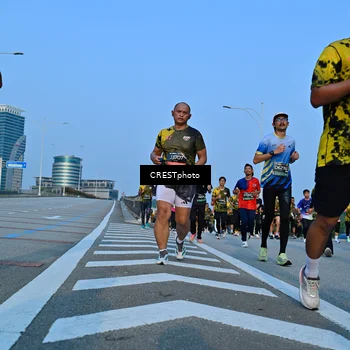 Runner Photo 6352211