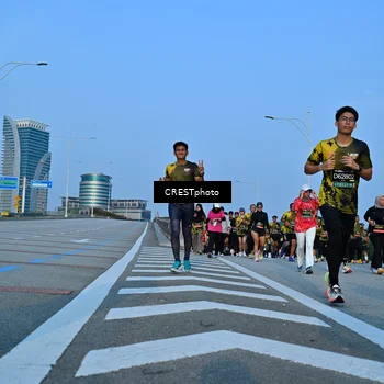 Runner Photo 6352291
