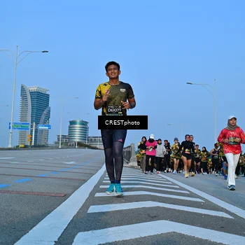 Runner Photo 6352349