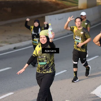 Runner Photo 6352371