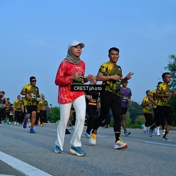 Runner Photo 6352384