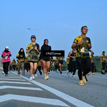 Runner Photo 6352459