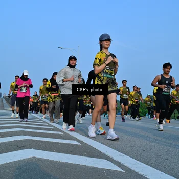 Runner Photo 6352465