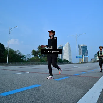 Runner Photo 6352476