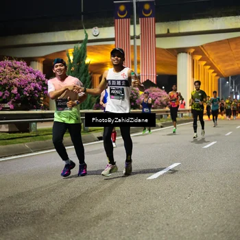 Runner Photo 6352478