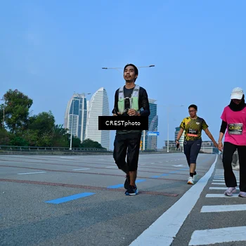 Runner Photo 6352496