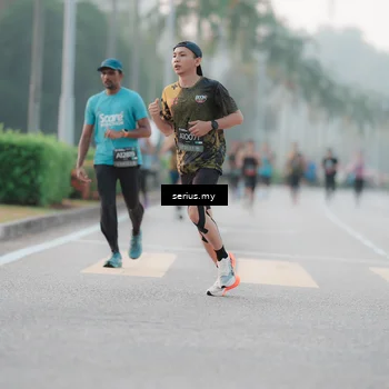 Runner Photo 6352526
