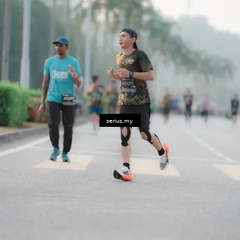 Runner Photo 6352536