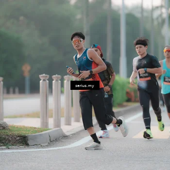 Runner Photo 6352582
