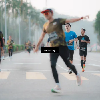 Runner Photo 6352674