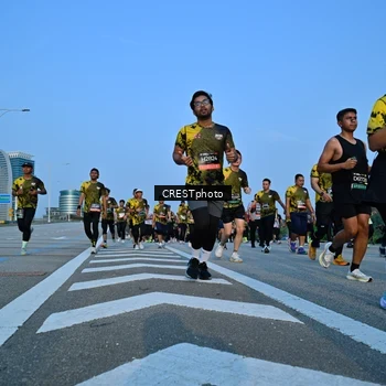 Runner Photo 6352871