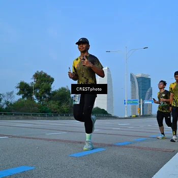 Runner Photo 6352888