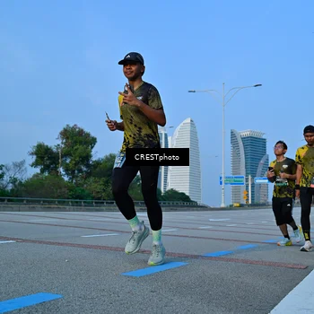 Runner Photo 6352901