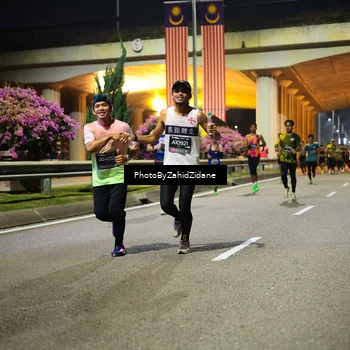Runner Photo 6353001