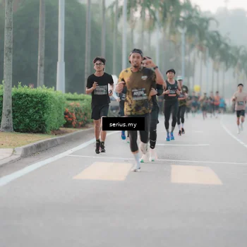 Runner Photo 6353004