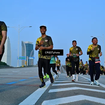 Runner Photo 6353013