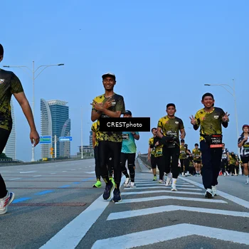 Runner Photo 6353022