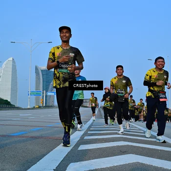 Runner Photo 6353030
