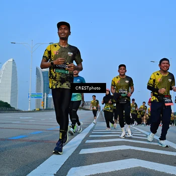 Runner Photo 6353033