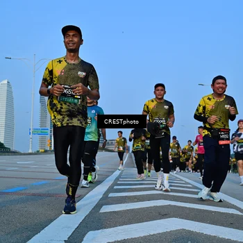 Runner Photo 6353037