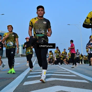 Runner Photo 6353045