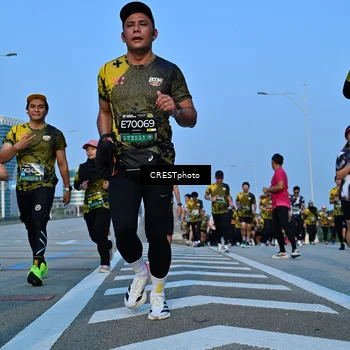 Runner Photo 6353046