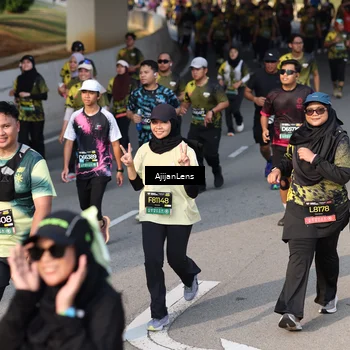 Runner Photo 6353058