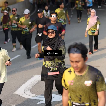 Runner Photo 6353070