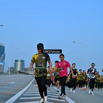 Runner Photo 6353104