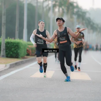 Runner Photo 6353111
