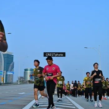 Runner Photo 6353115