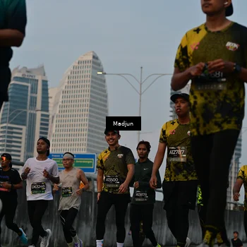 Runner Photo 6353126