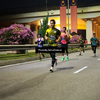 Runner Photo 6353158